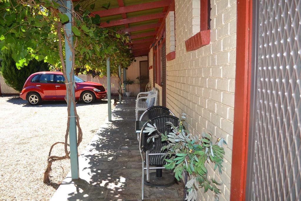 Colonial Bank Motel Omeo Phòng bức ảnh